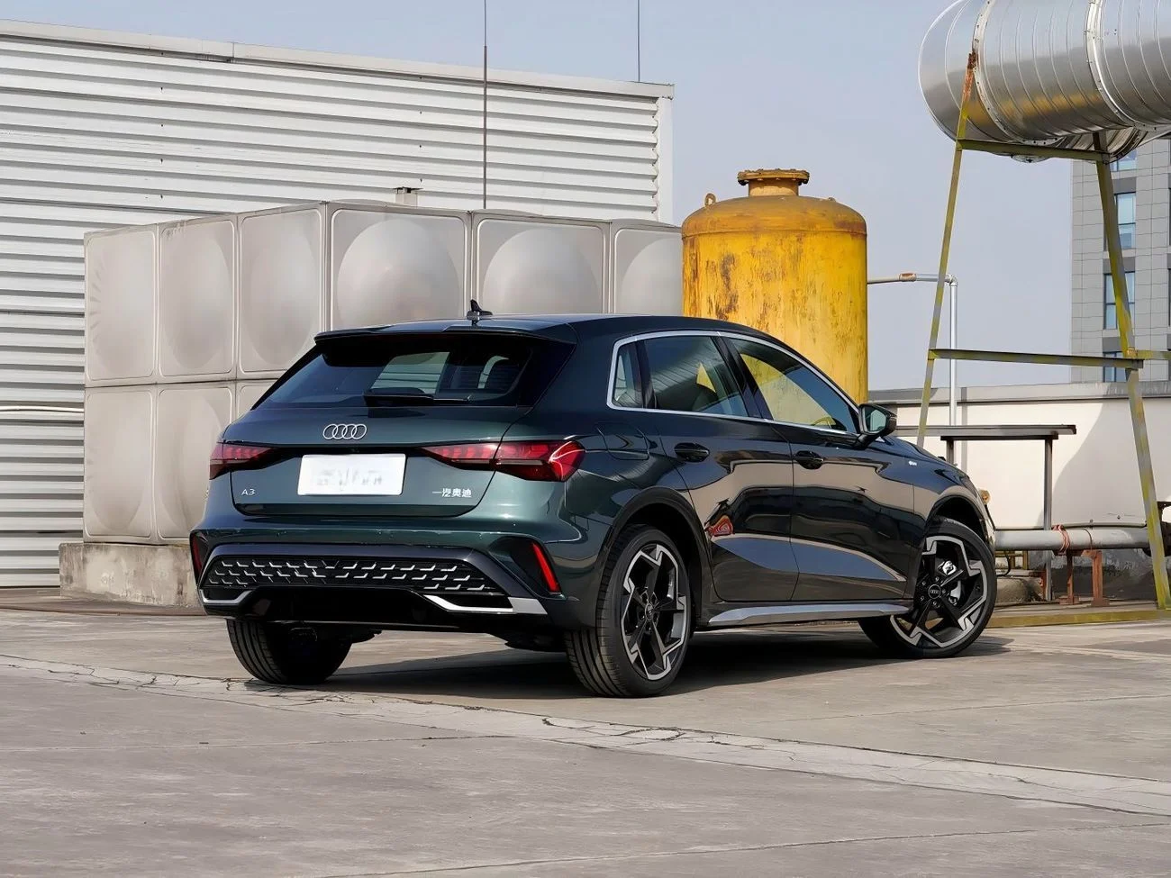 Audi A3 A3 Sportback _ BLACK AND WHITE