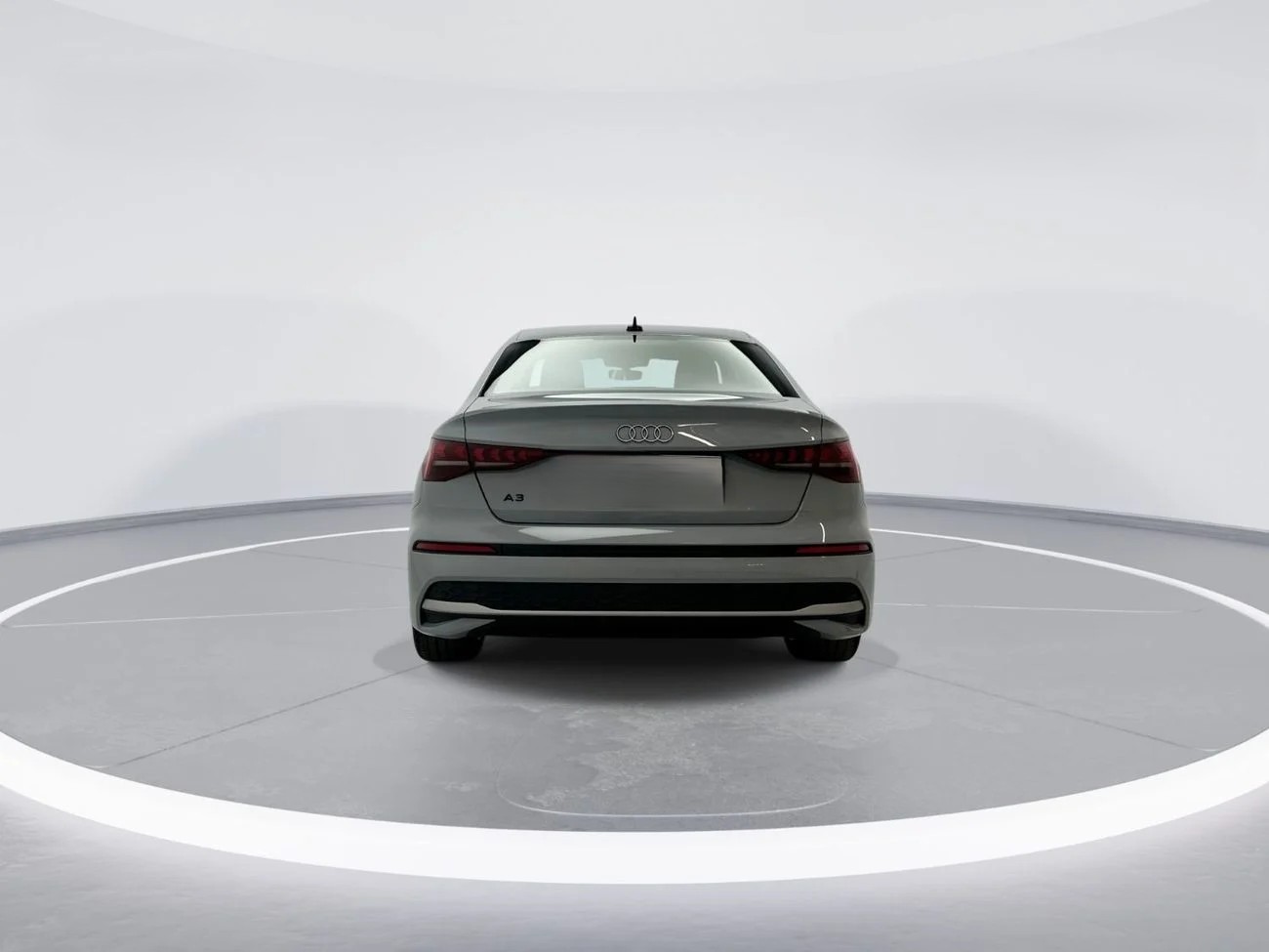Audi A3 Sedan Advanced 35 TFSI _ SILVER