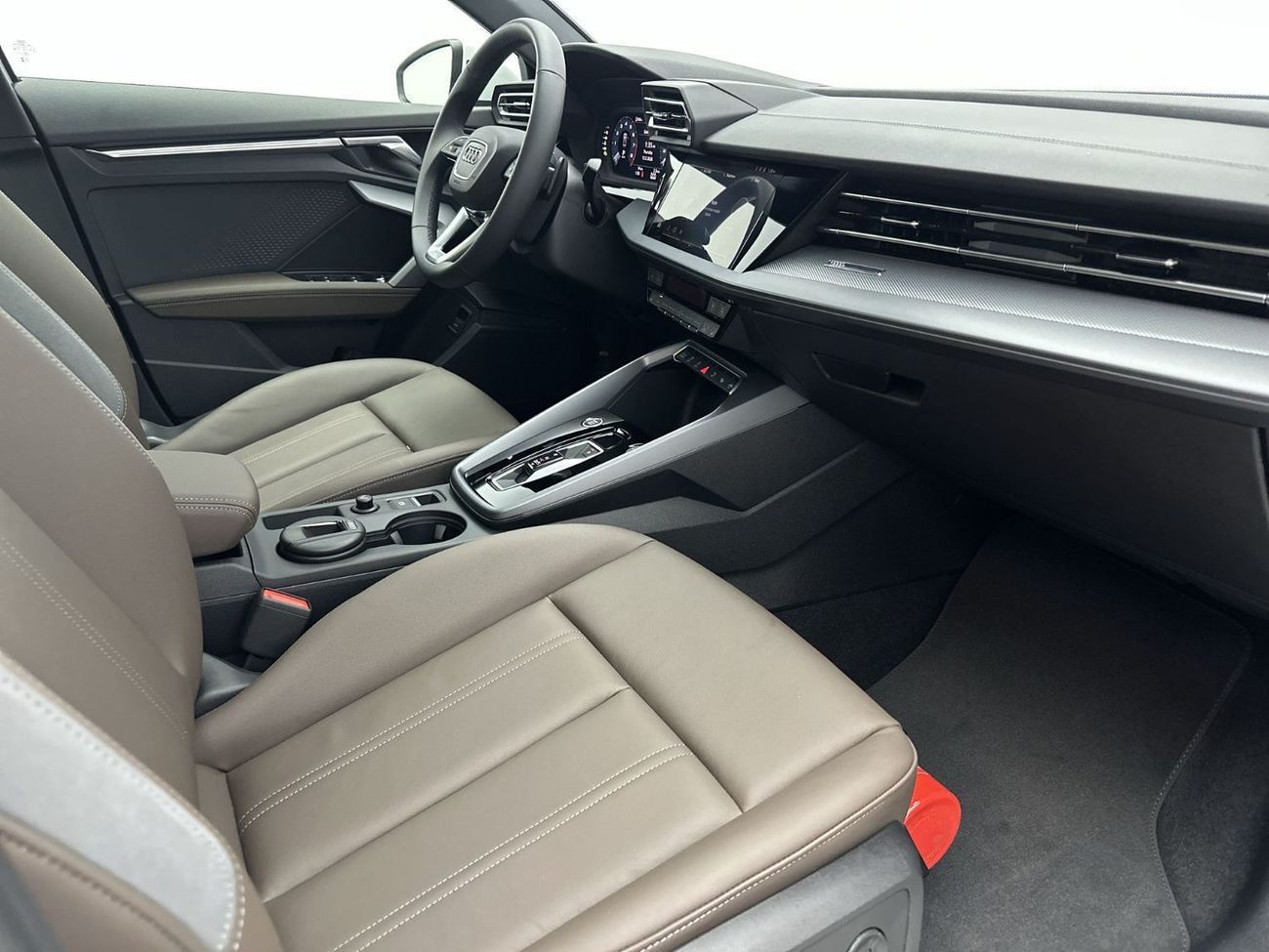 Audi A3 Sedan Advanced 35 TFSI  _WHITE