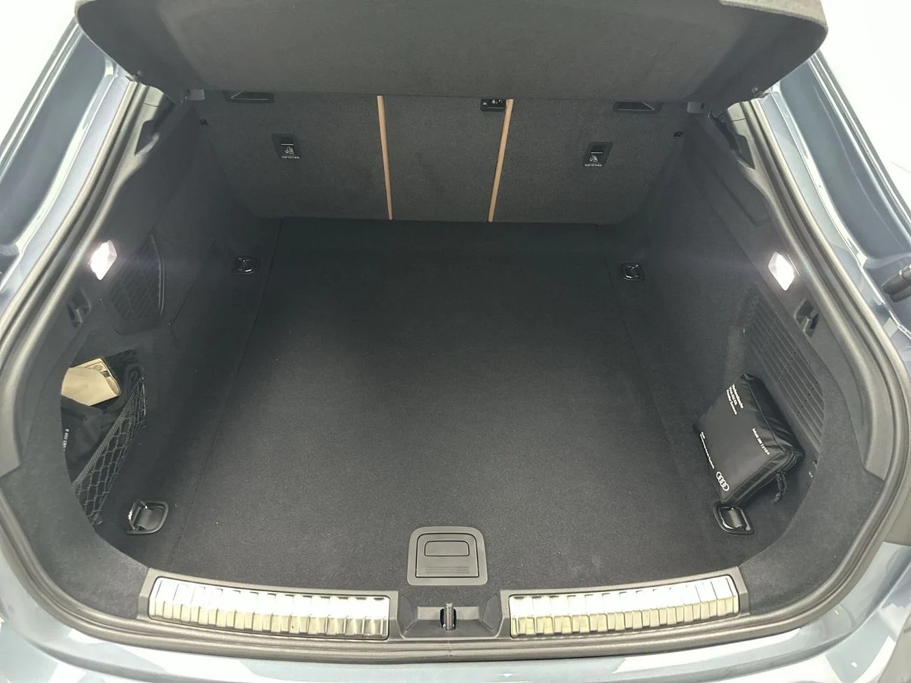 Audi A5 TFSI  _2025_2.0- BROWN