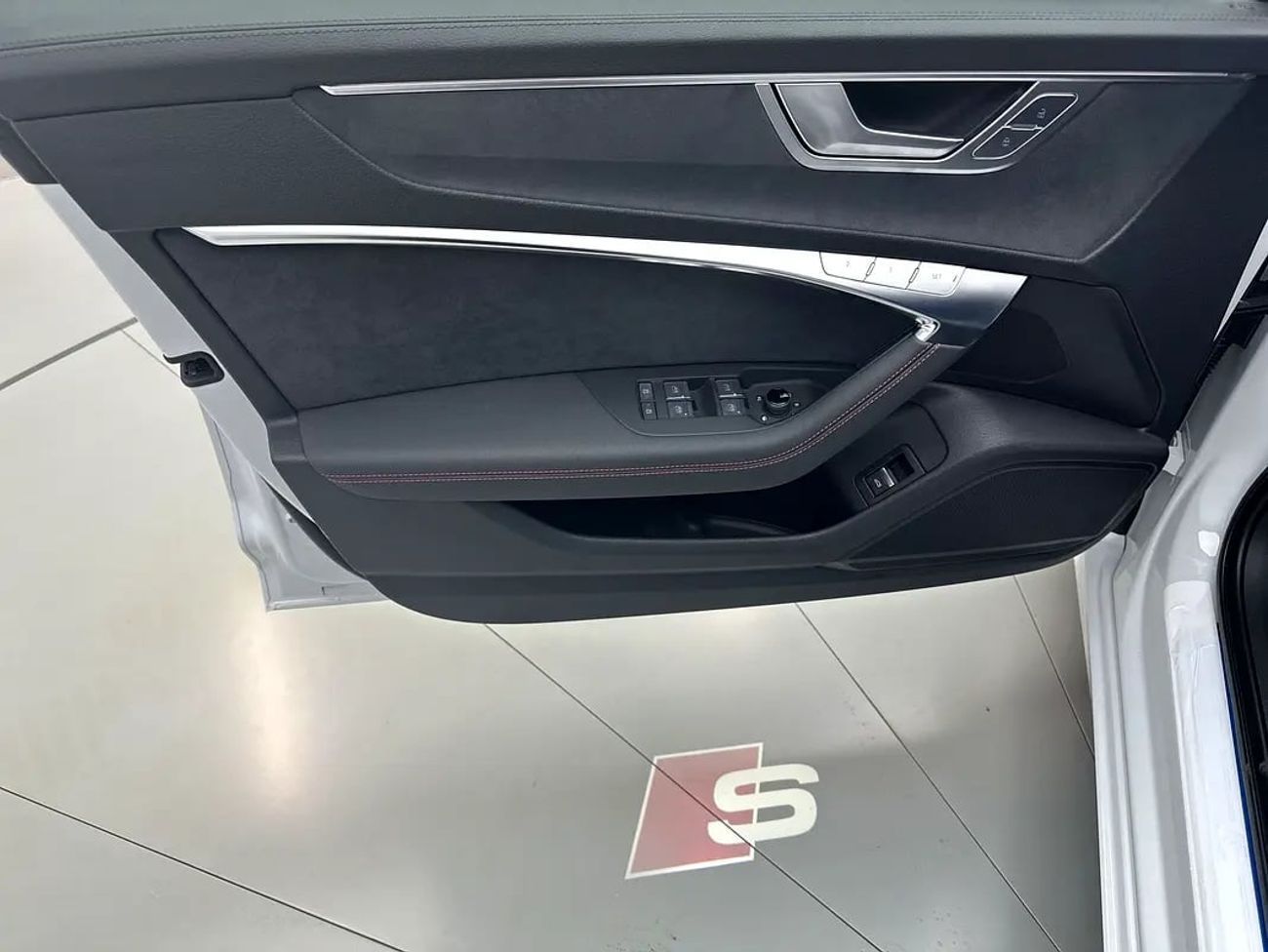 Audi A6 40 TFSI 2.0L Avant 40 TFSI