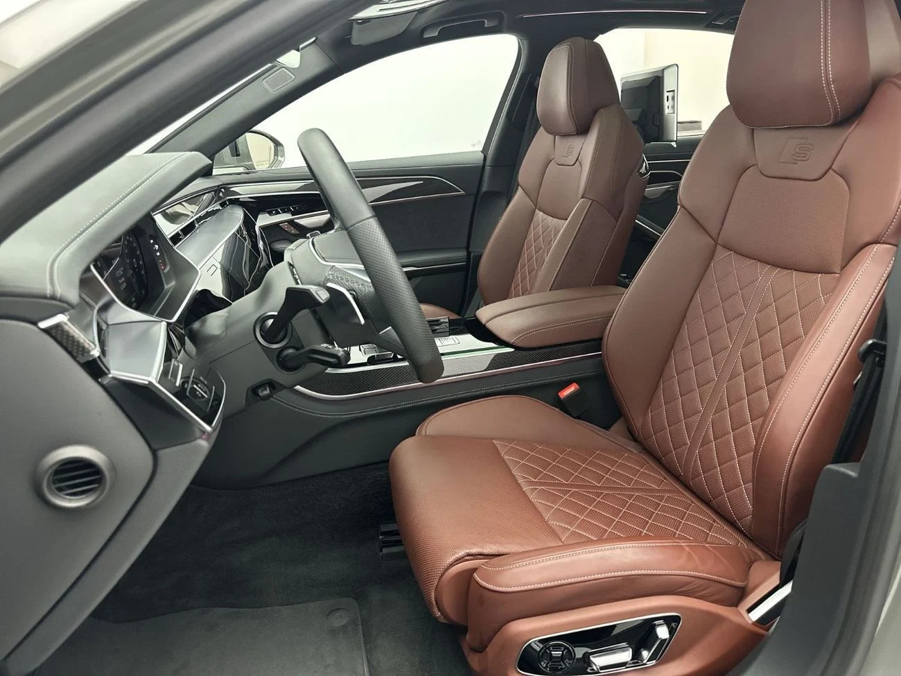 Audi A8 55 TFSI Luxury 2025