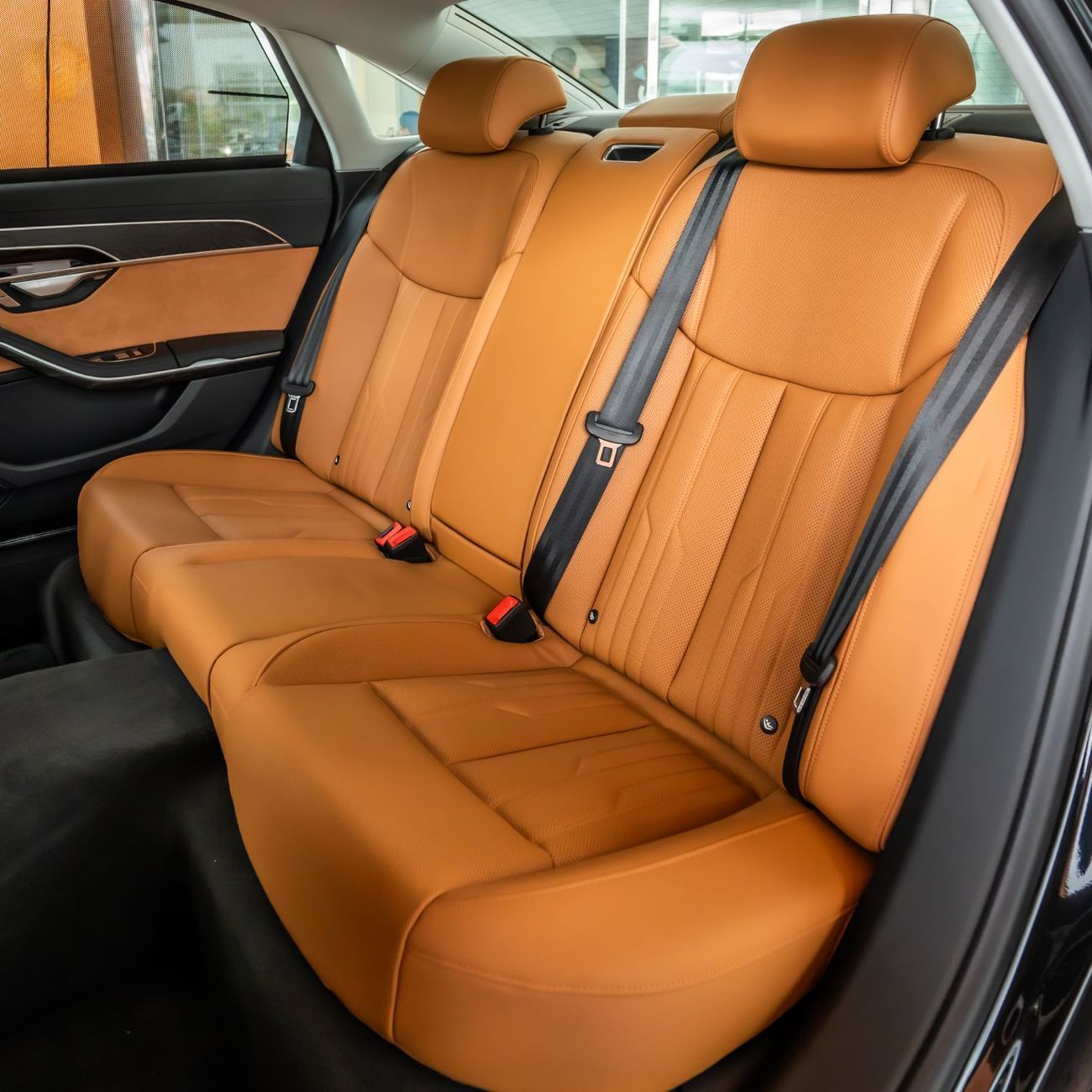 Audi A8 55 TFSI LWB 2026 V6_ 3.0L