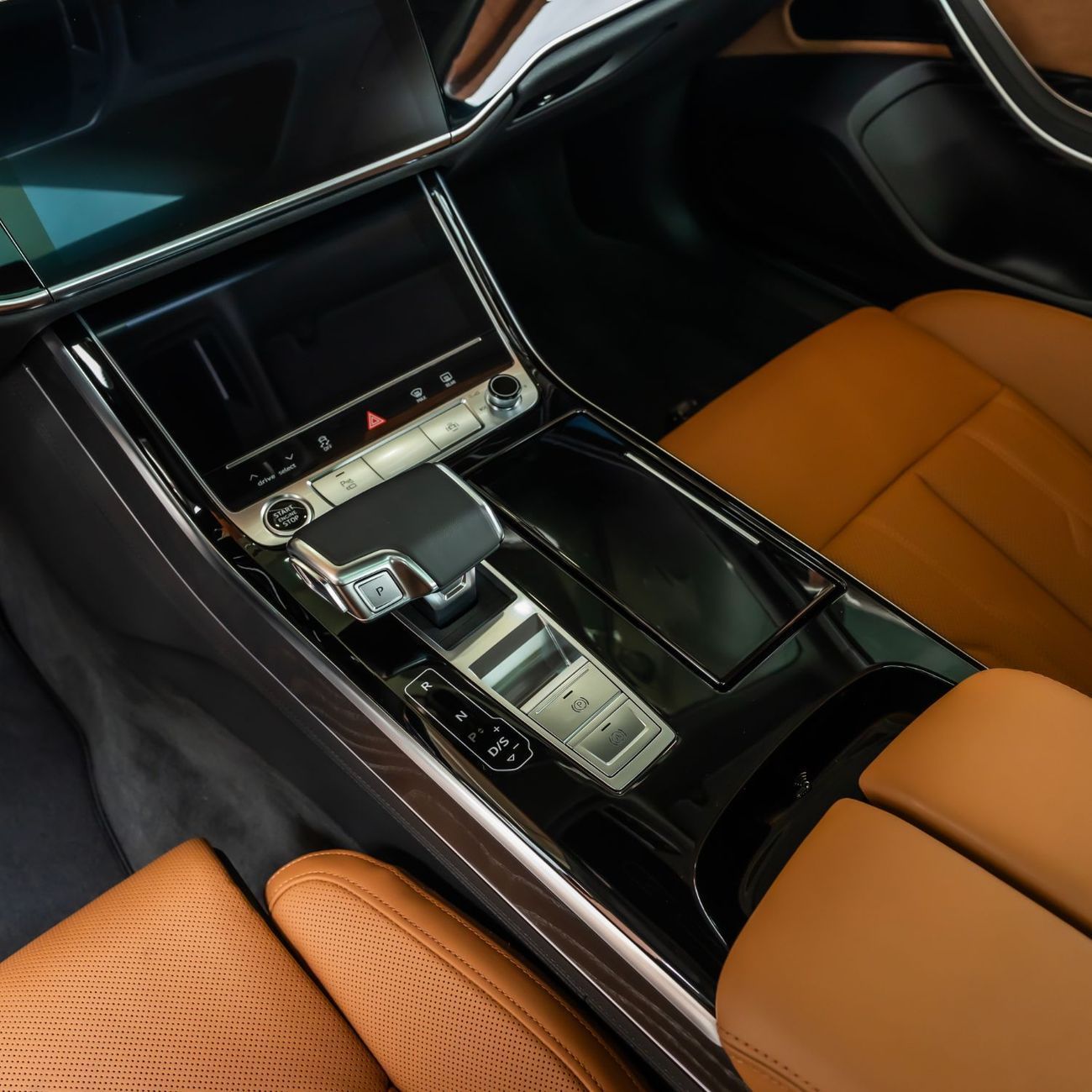 Audi A8 55 TFSI LWB 2026 V6_ 3.0L