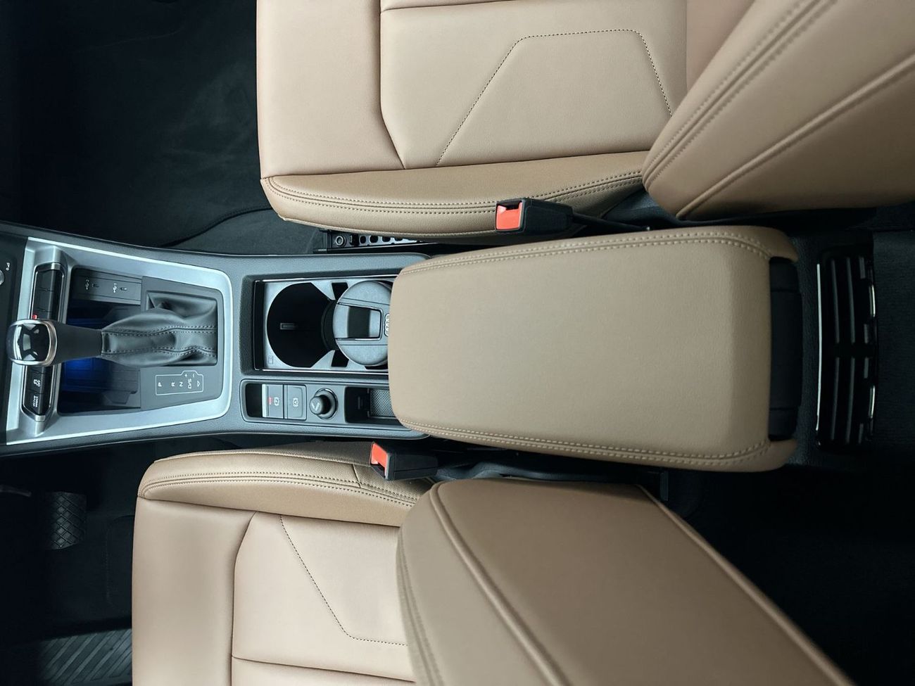 Audi Q3  Sportback 40 TFSI _ S line  2025