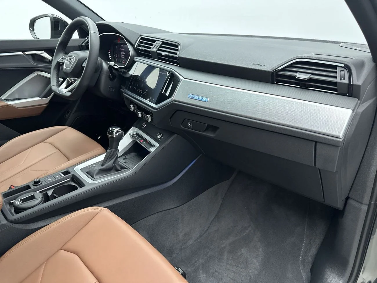 Audi Q3  Sportback 40 TFSI _ S line  2025