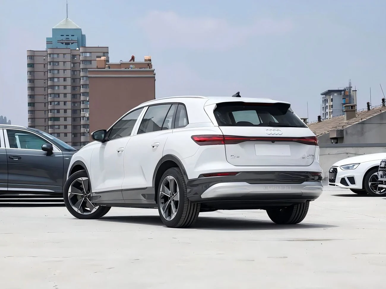 Audi Q5 40 e-tron Shining Jinyi Set Parameter 2025