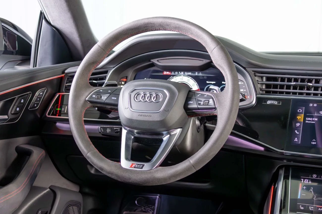 Audi RSQ8 TFSI quattro 4.0L Super SUV