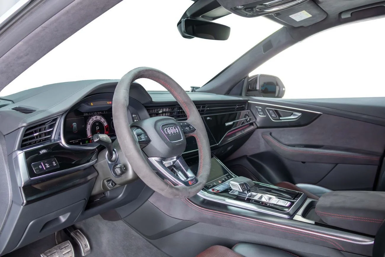 Audi RSQ8 TFSI quattro 4.0L Super SUV