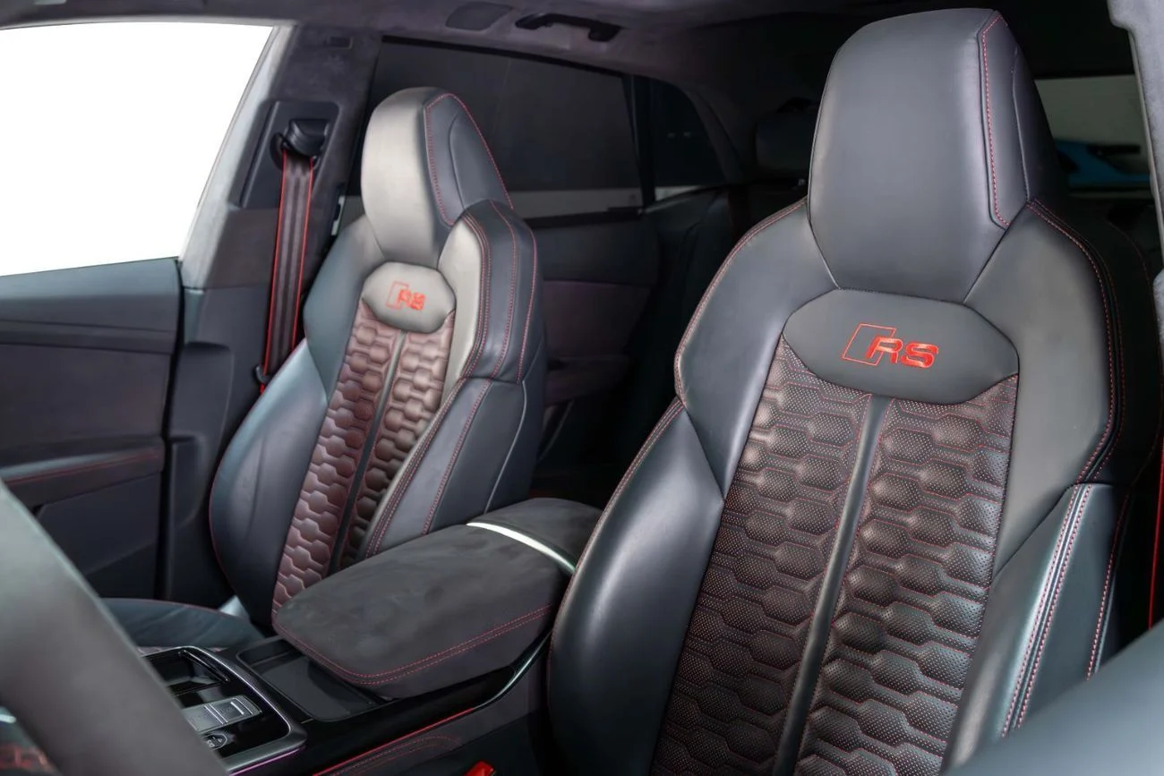 Audi RSQ8 TFSI quattro 4.0L Super SUV