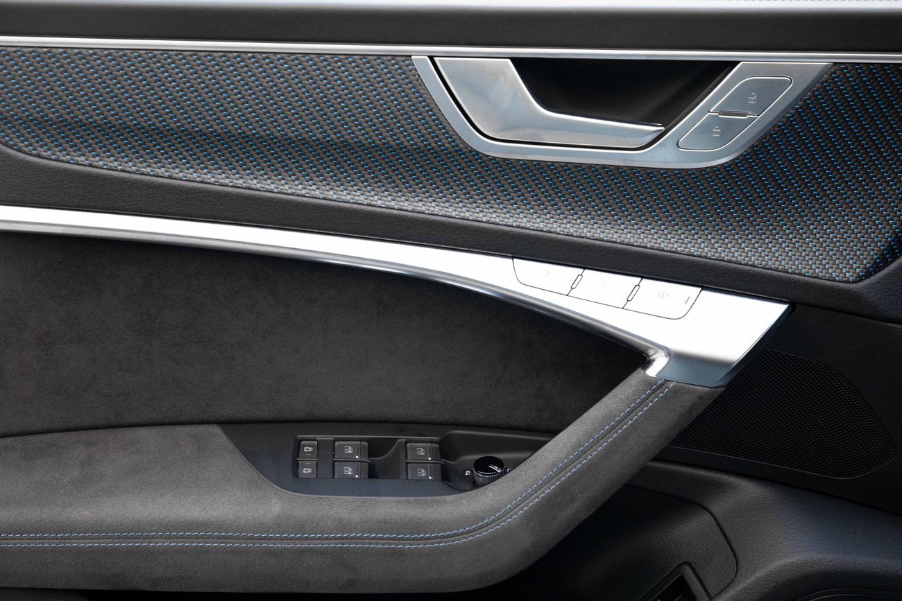 Audi S7 RS7_2025_ HYBRID