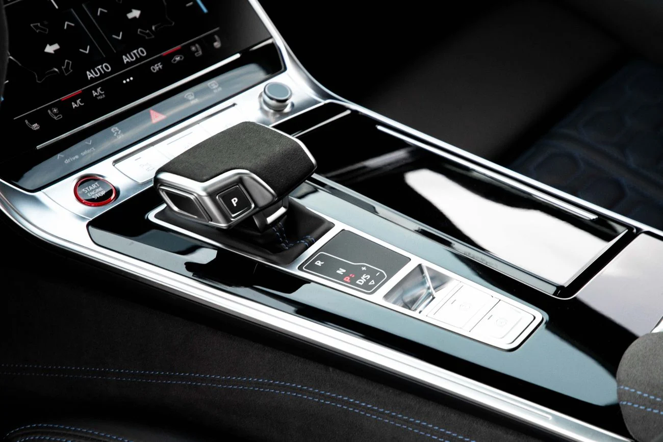 Audi S7 RS7_2025_ HYBRID
