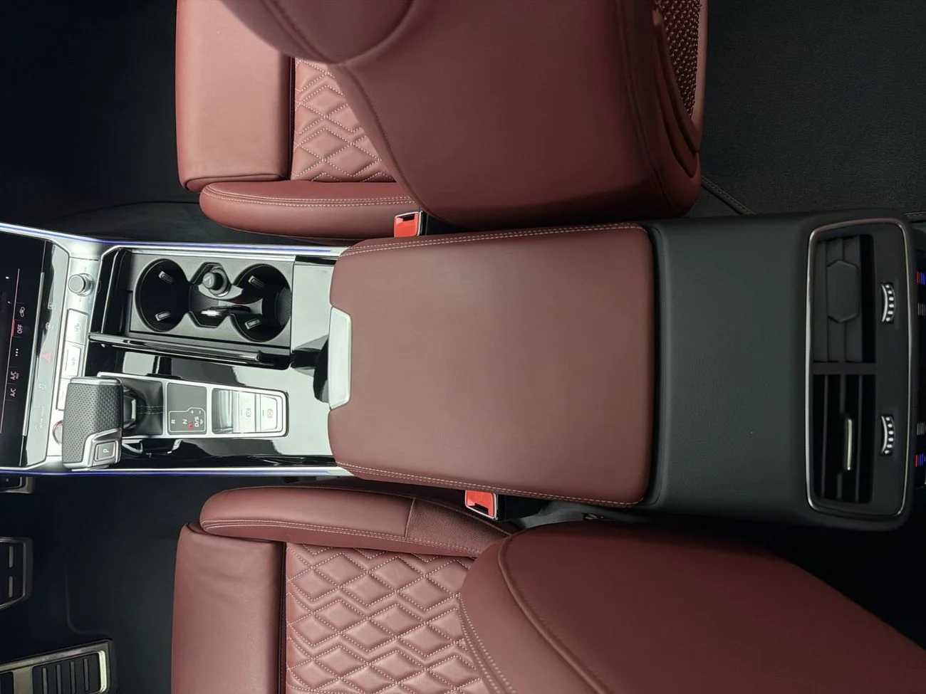 Audi S7 TFSI quattro 2.9L Sportback TFSI