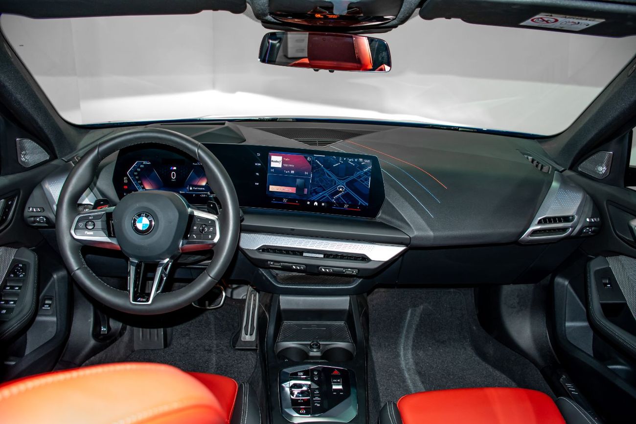 BMW 118i LUXURY M SPORT PACKAGE _2025