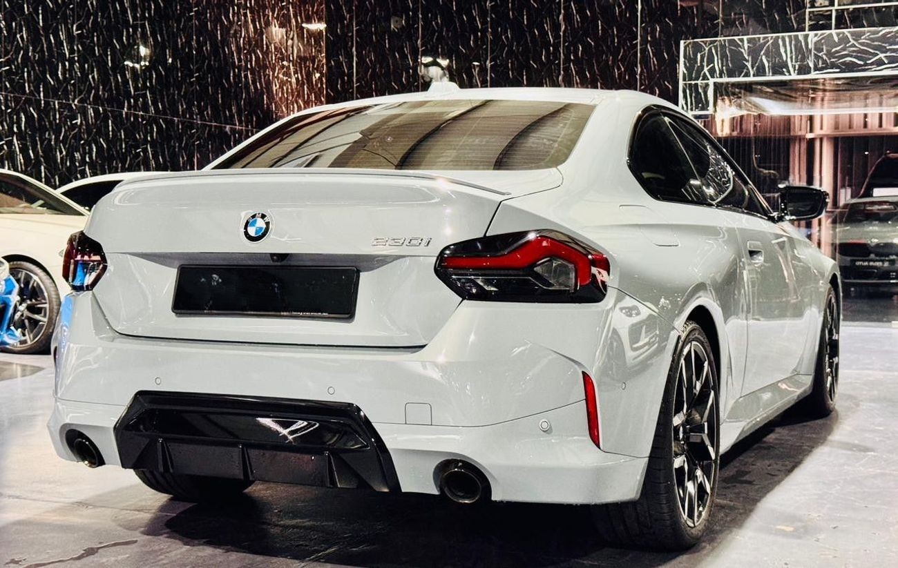 BMW 230i 2026 _2.0L