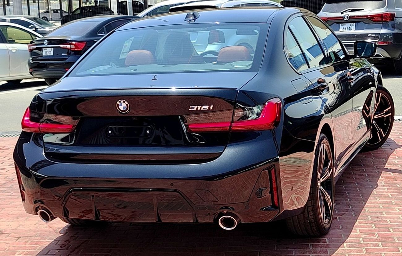 BMW 318i LUXURY M SPORT _2026_2.0l