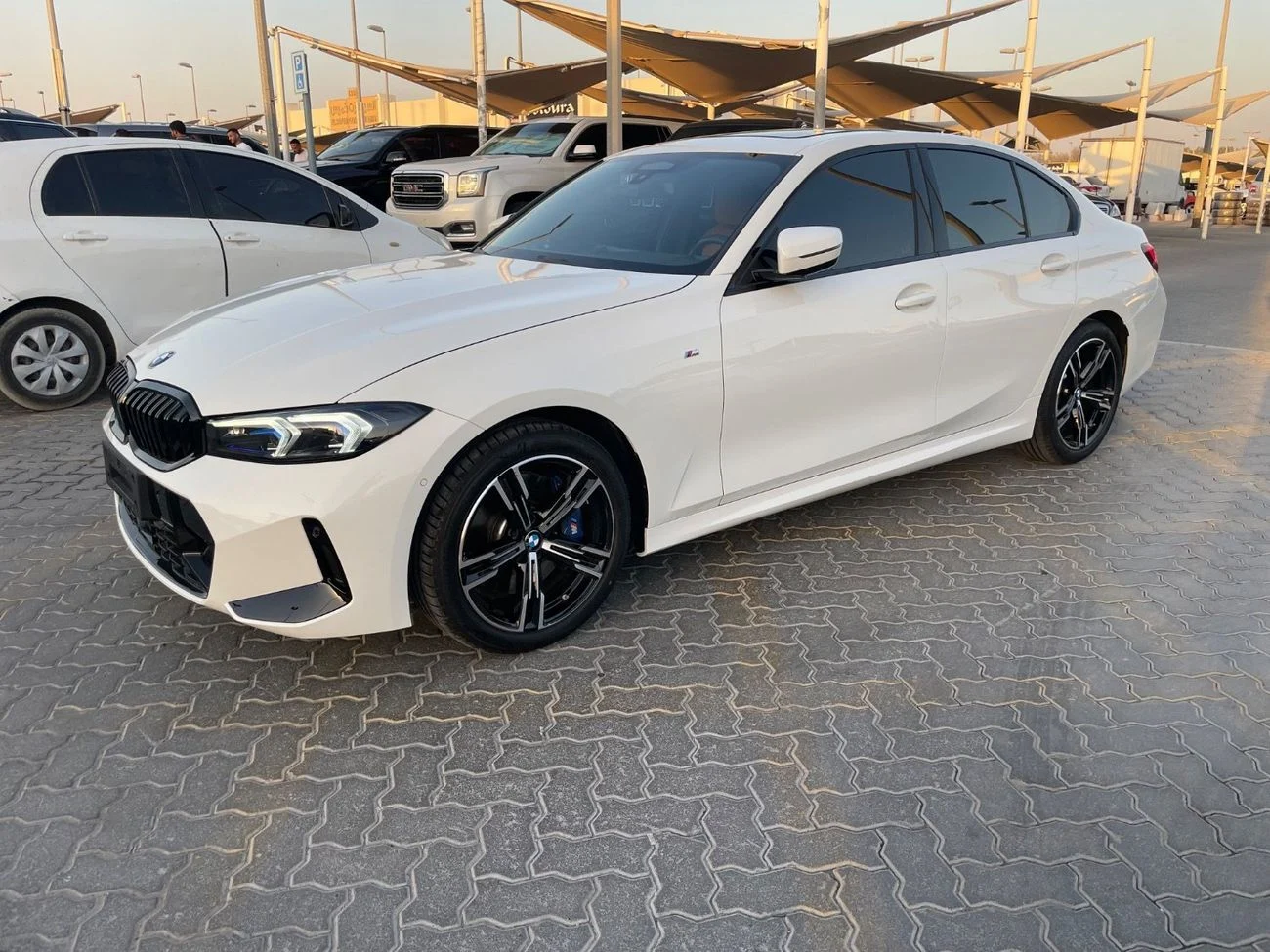 BMW 320i M SPORT 2025