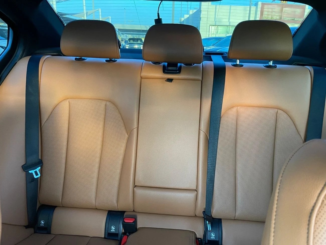 BMW 320i M SPORT 2025