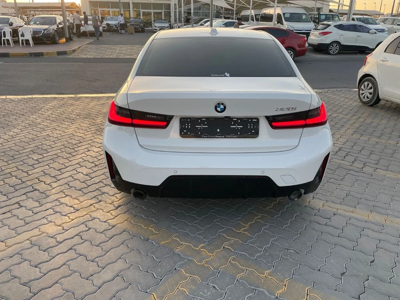 BMW 320i M SPORT 2025
