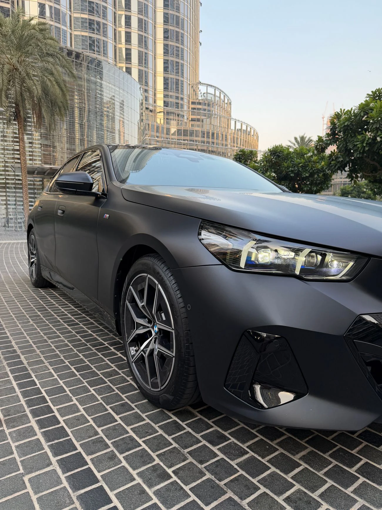 BMW 520I M SPORT TITANIUM  _2025 _2.0L _PETROL
