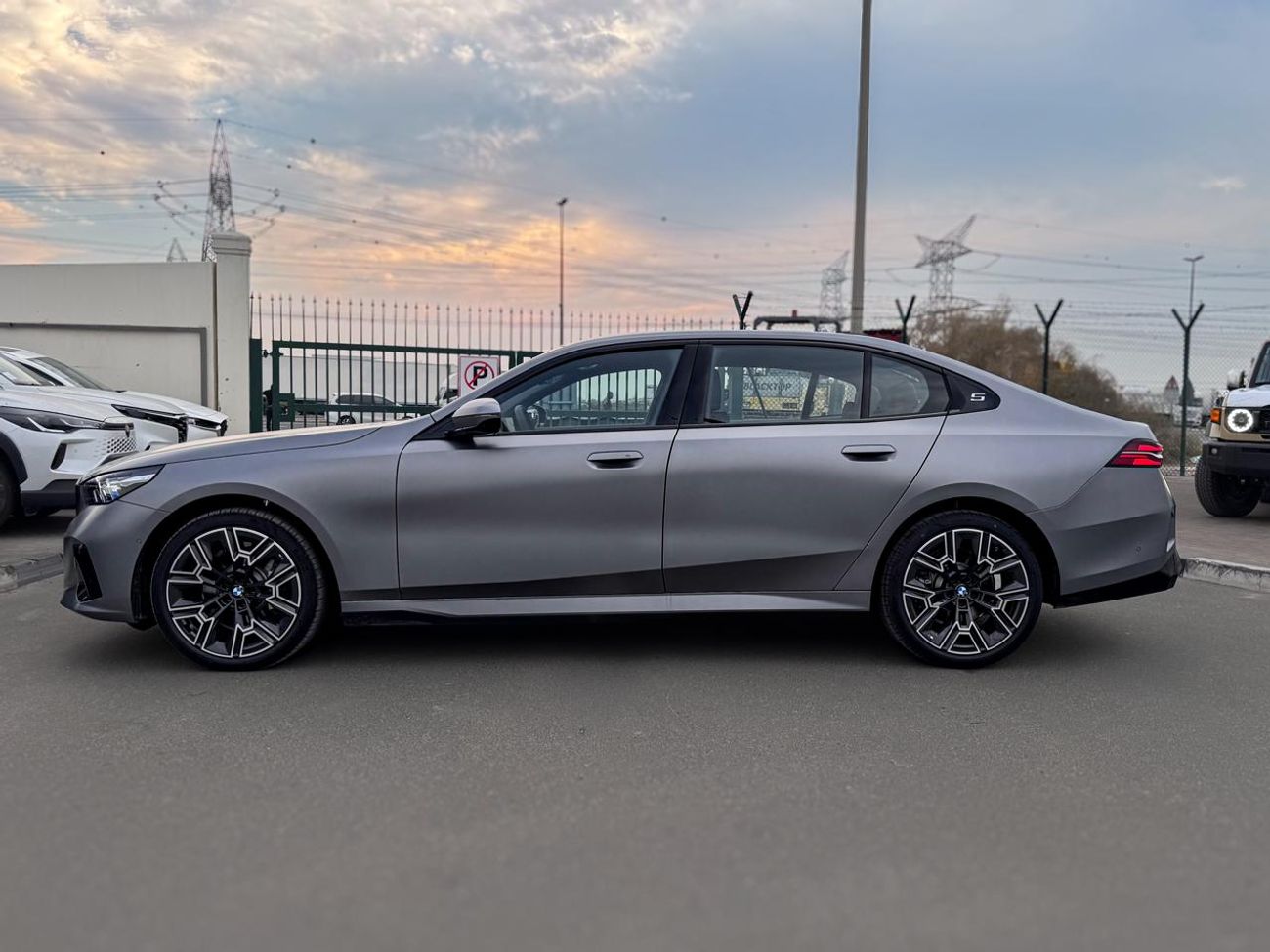 BMW 530i PREMIUM EDITION M SPORT _2026_2.0 L