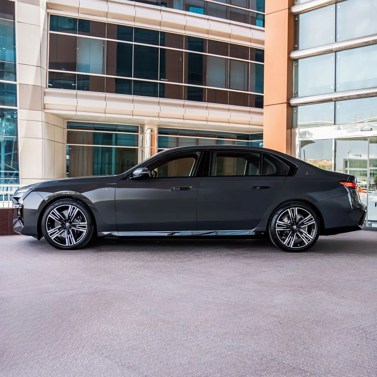 BMW 740i M SPORT _3.0L _2026