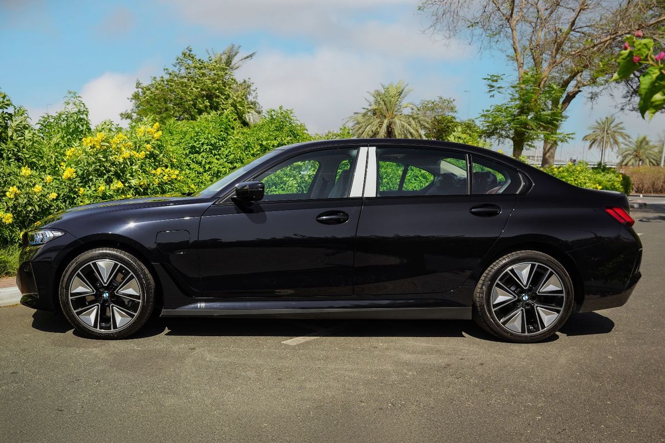 BMW I3 40L Night Sports Version _2025