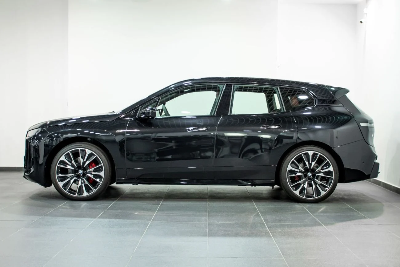 BMW iX iX M70 xDrive _2026