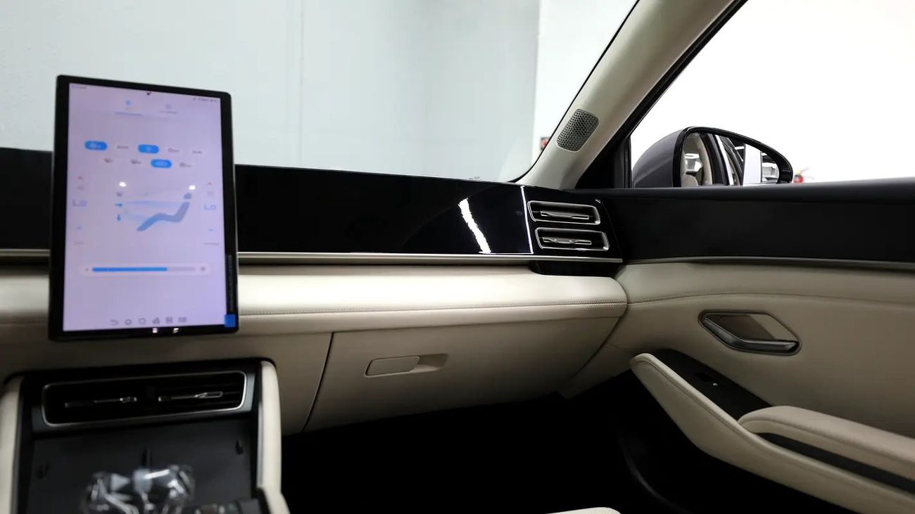 BYD Qin L DM-i _2025-HYBRID _ GREY
