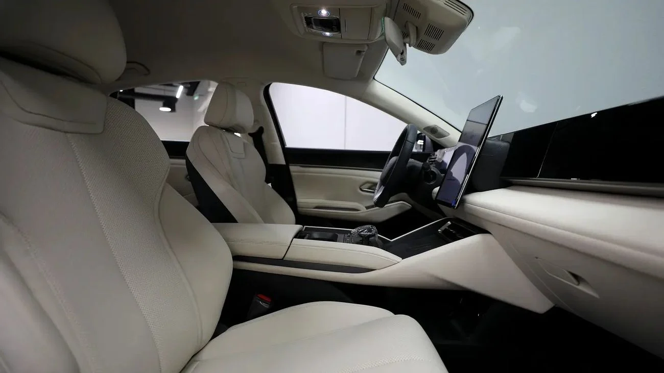 BYD Qin L DM-i _2025-HYBRID _ GREY