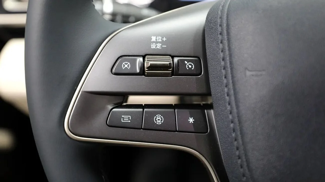 BYD Qin L DM-i _2025-HYBRID _ GREY