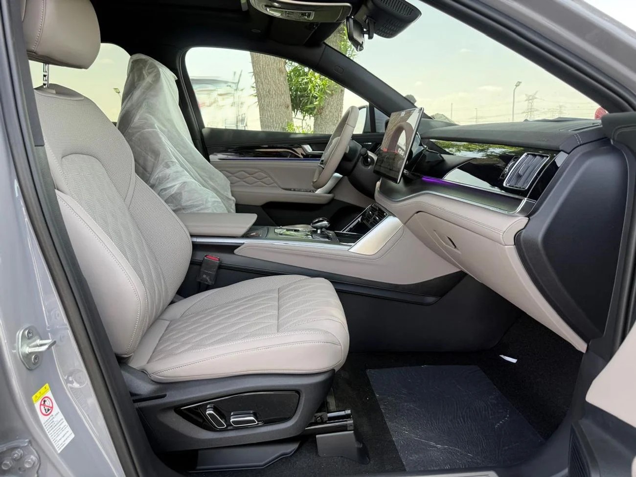 BYD Tang DM-i 2025 -  7 SEATER (FULL OPTION)