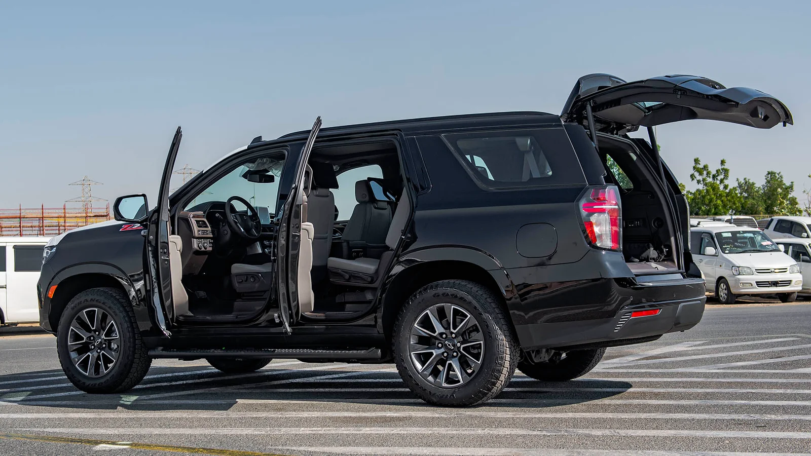 CHEVROLET TAHOE 5.3P AT MY2025 – BLACK