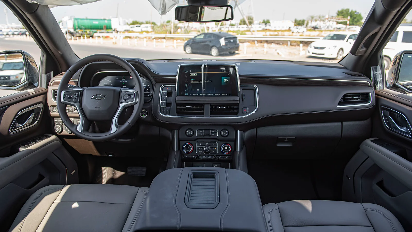 CHEVROLET TAHOE 5.3P AT MY2025 – BLACK