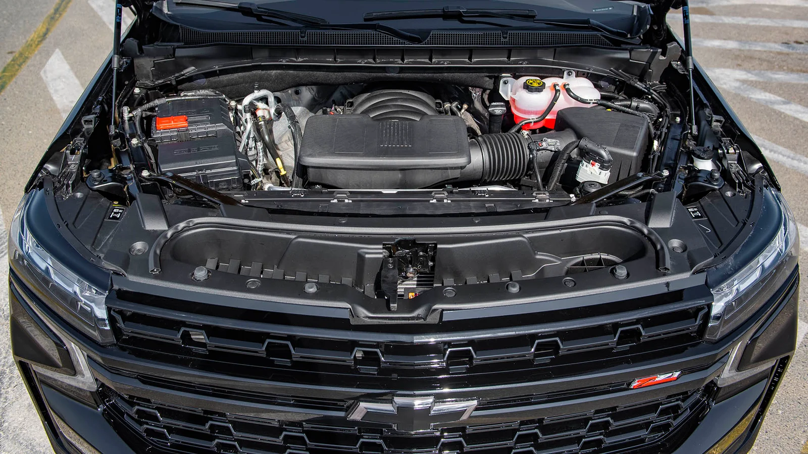 CHEVROLET TAHOE 5.3P AT MY2025 – BLACK