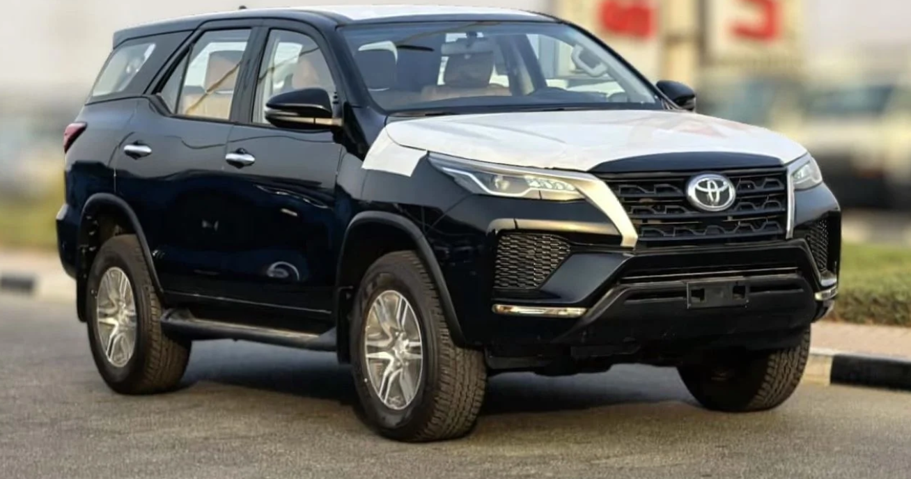 FORTUNER,2.7L,PETROL,4X4,MANUAL AC,17''AW,AT,2026MY