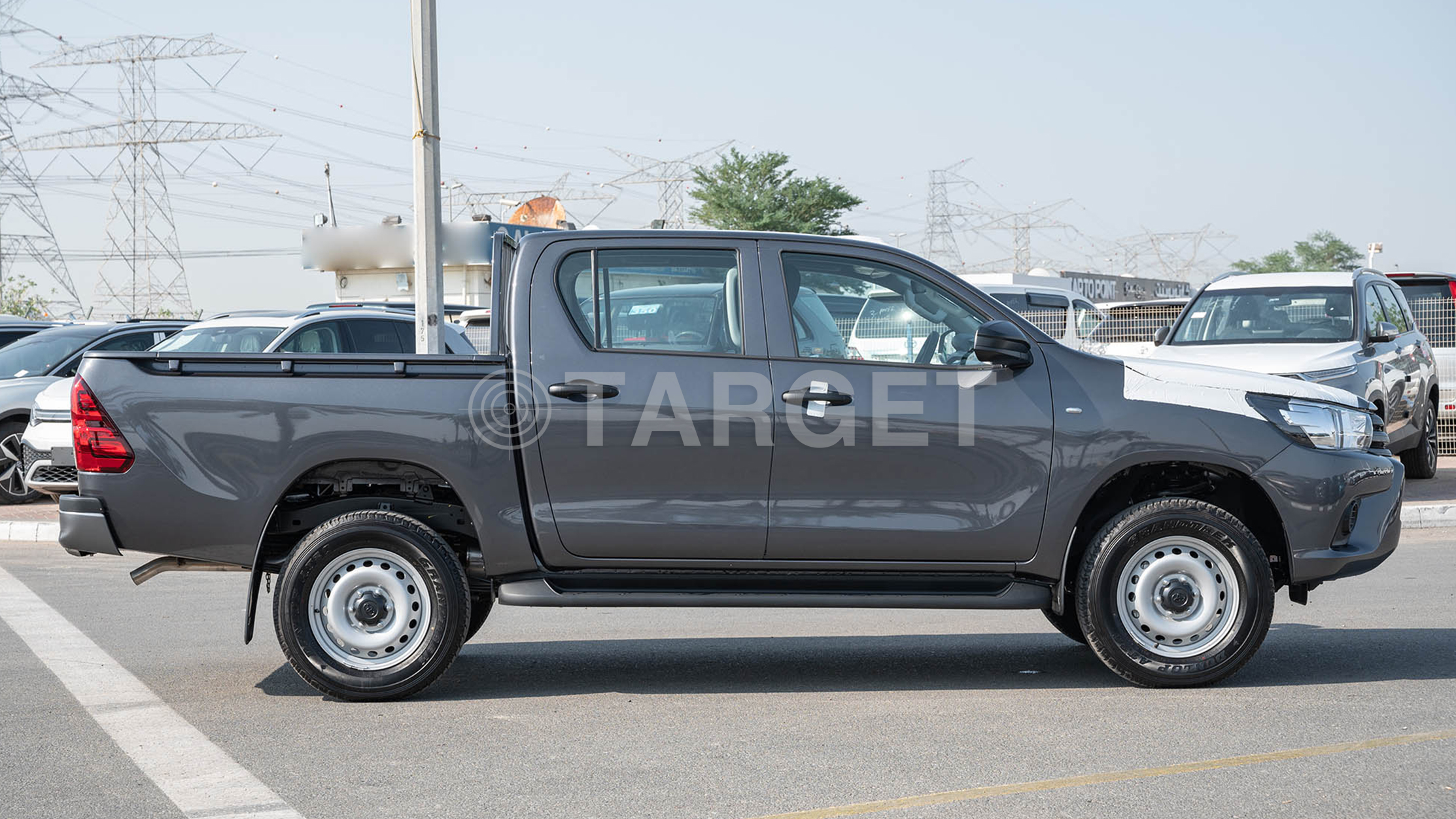HILUX 2.4L MED Basic GRAY