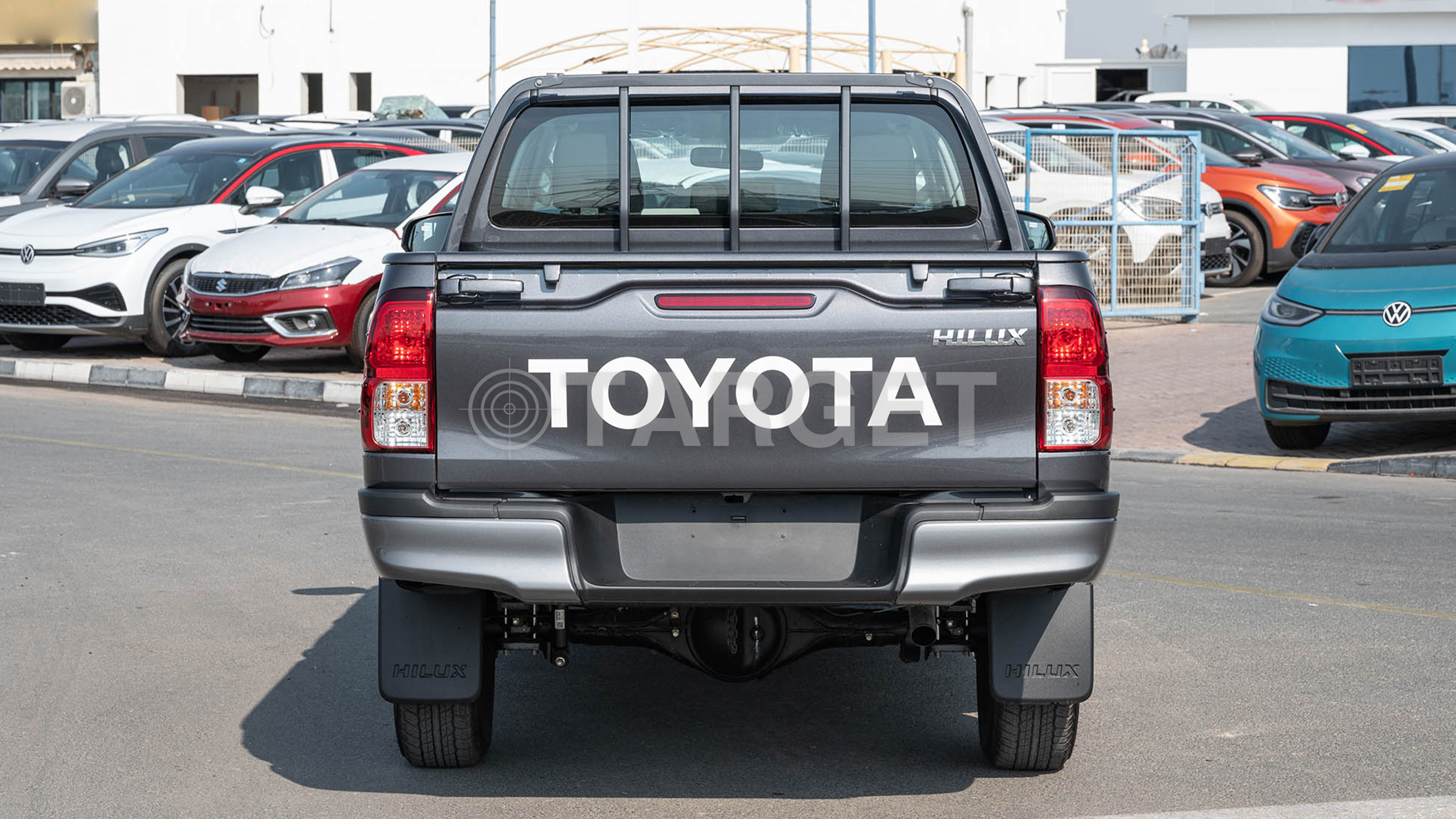 HILUX 2.4L MED Basic GRAY