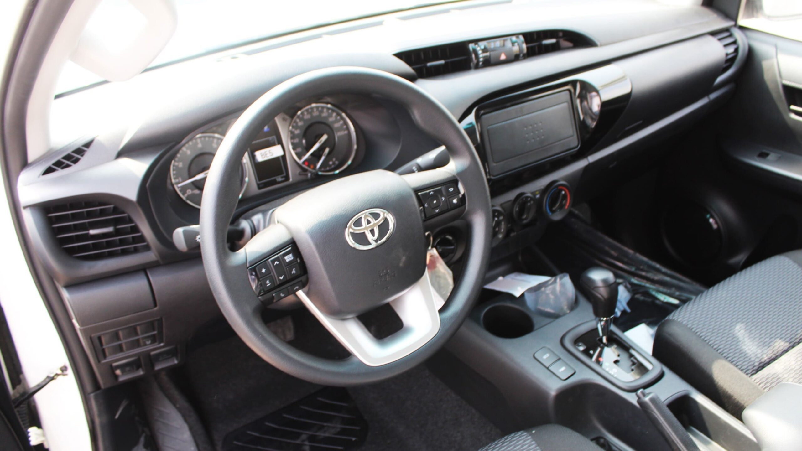 HILUX 2.7L COMFORT DC 6-AT 4X4 HI SPECS