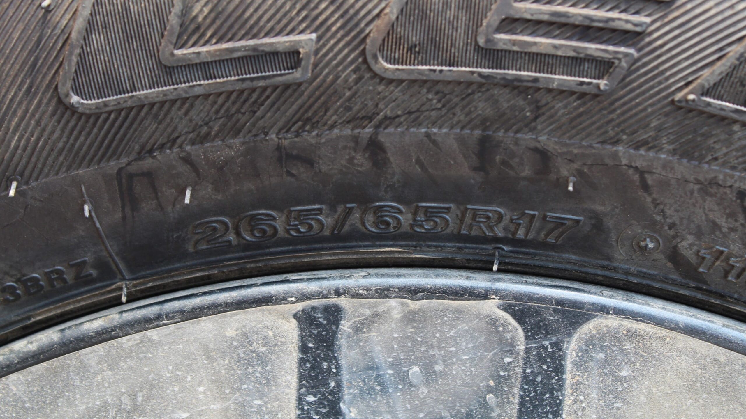 HILUX 2.7L COMFORT DC 6-AT 4X4 HI SPECS