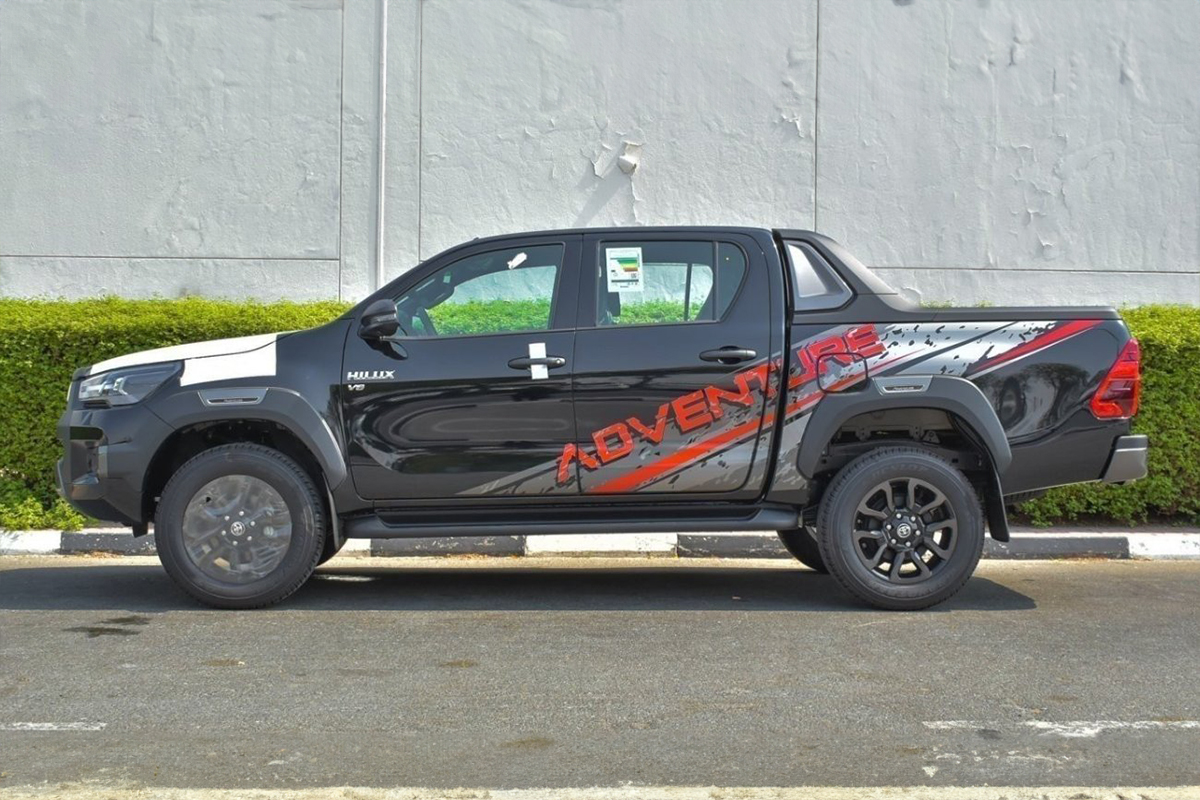 HILUX ADVENTURE 4.0P  _ BLACK
