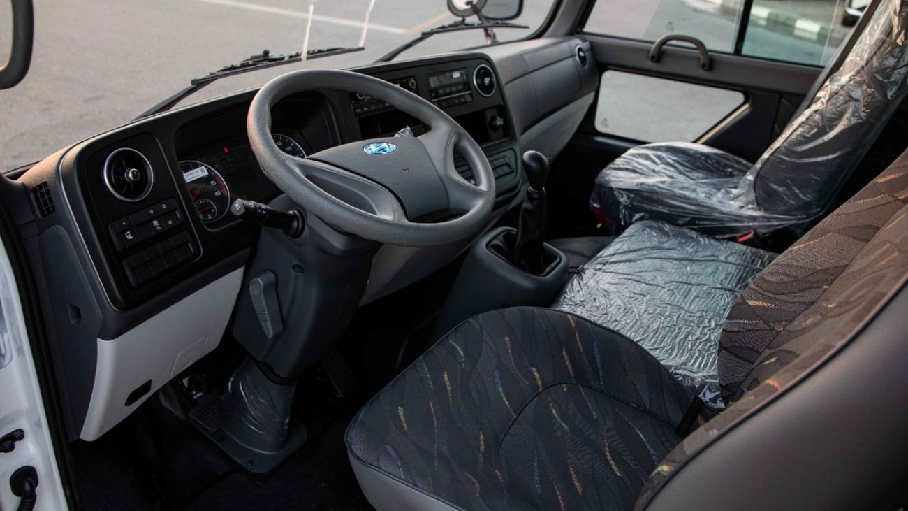 Hyundai County FL 28-seater 3.9L Diesel 2026