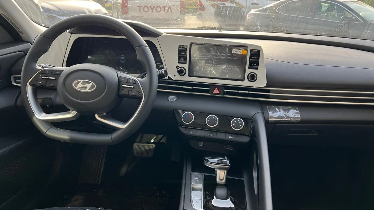 Hyundai Elantra 1.5L CVT GLX Elite Edition  2025