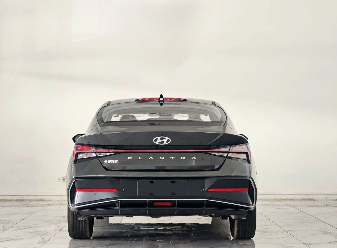 Hyundai Elantra 1.5l CVT _ gray