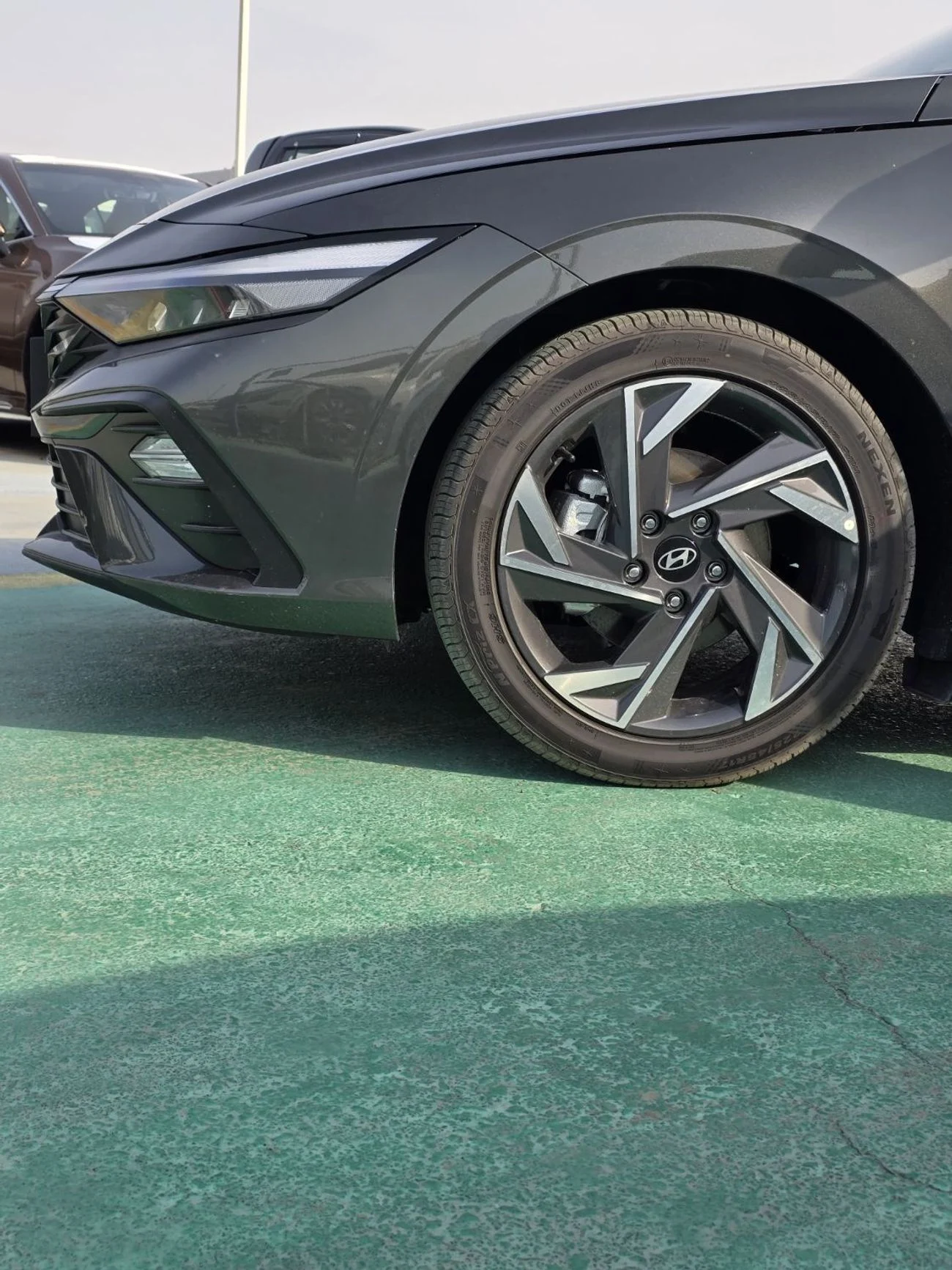HYUNDAI ELANTRA 1.5L  MODEL FULL OPTION _ black