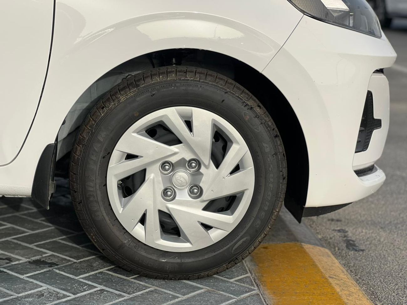 Hyundai Grand i10-1.2L 2026 _ white