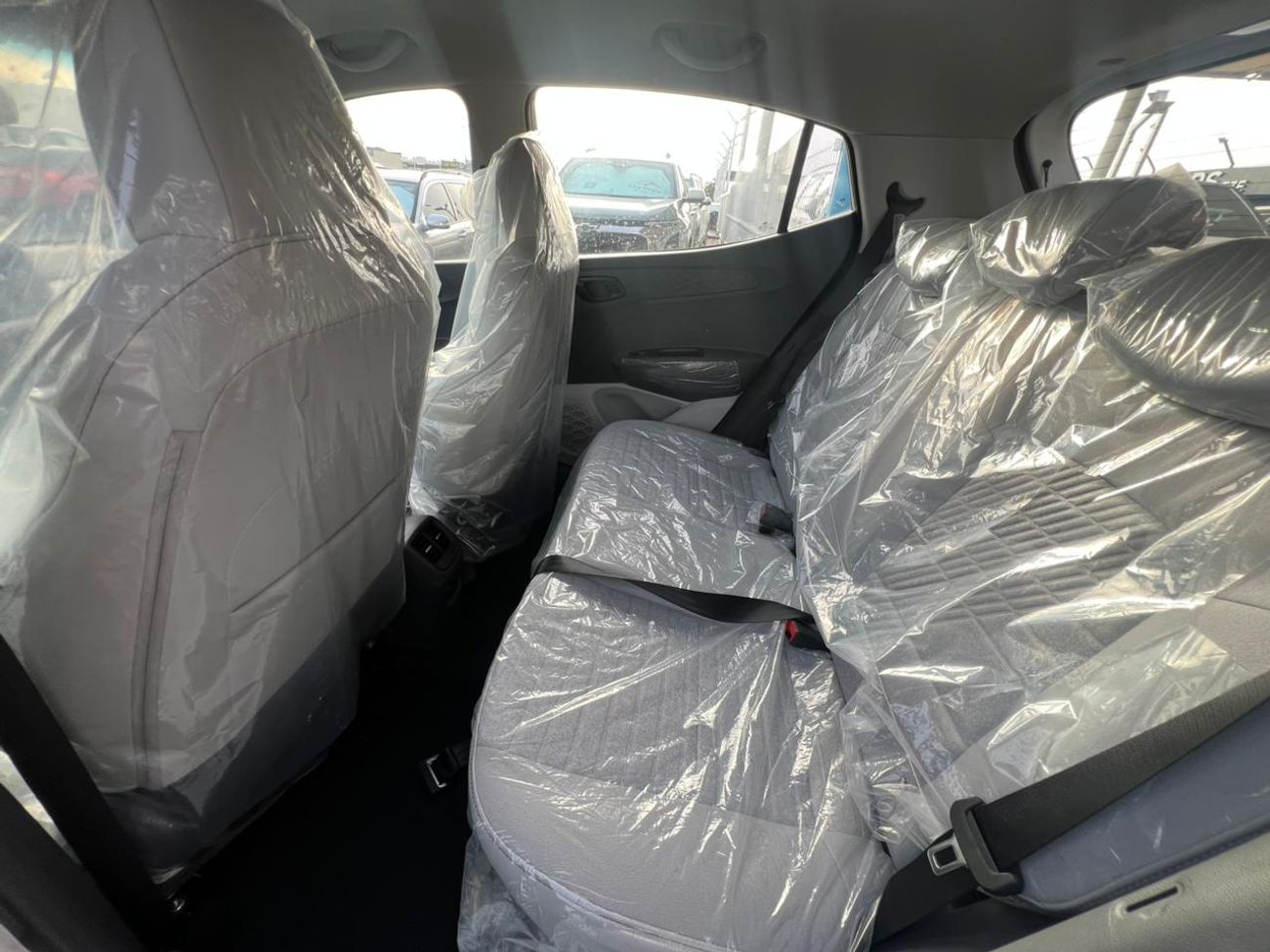 Hyundai Grand i10-1.2L 2026 _ white