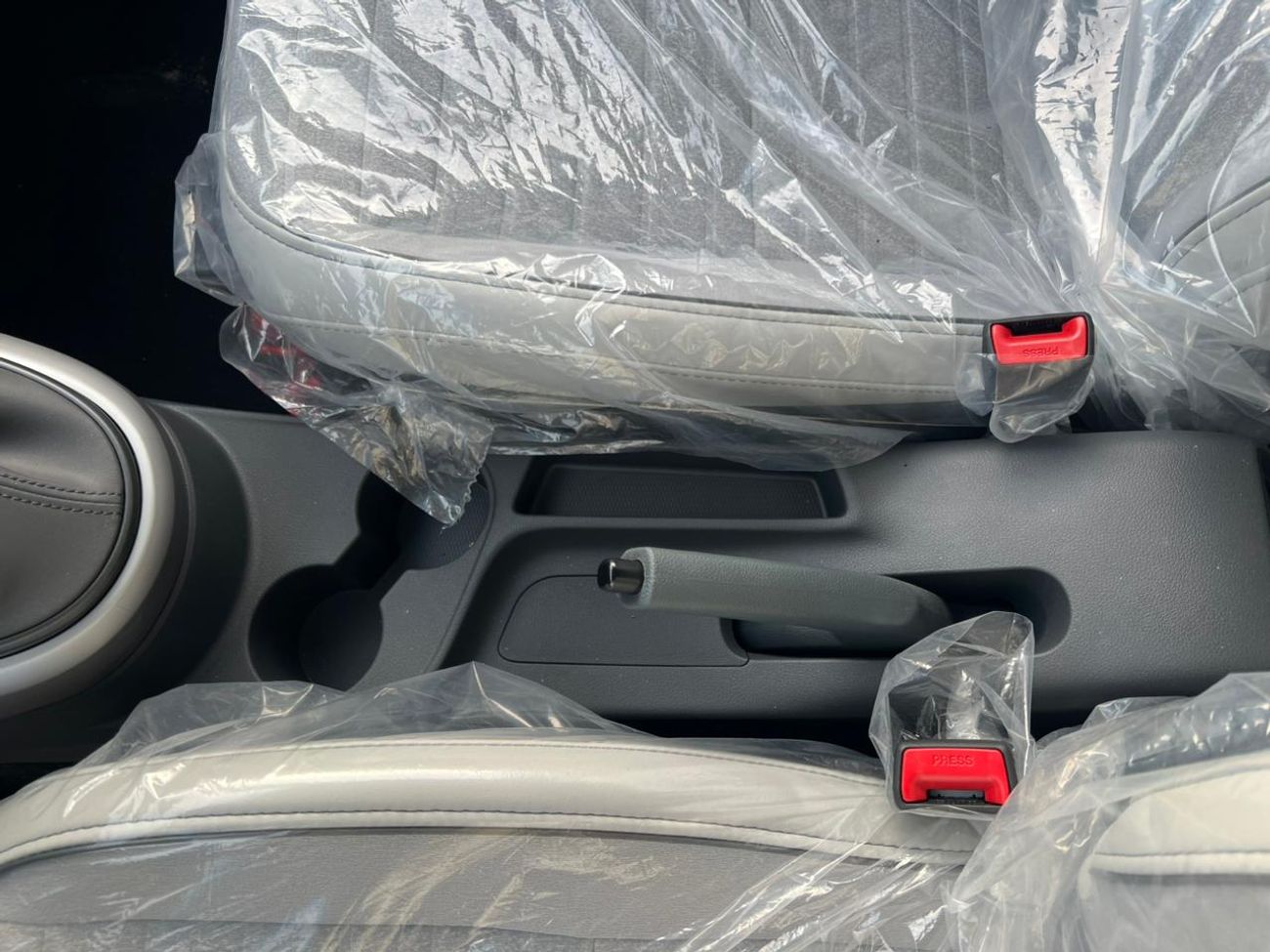 Hyundai Grand i10-1.2L 2026 _ white