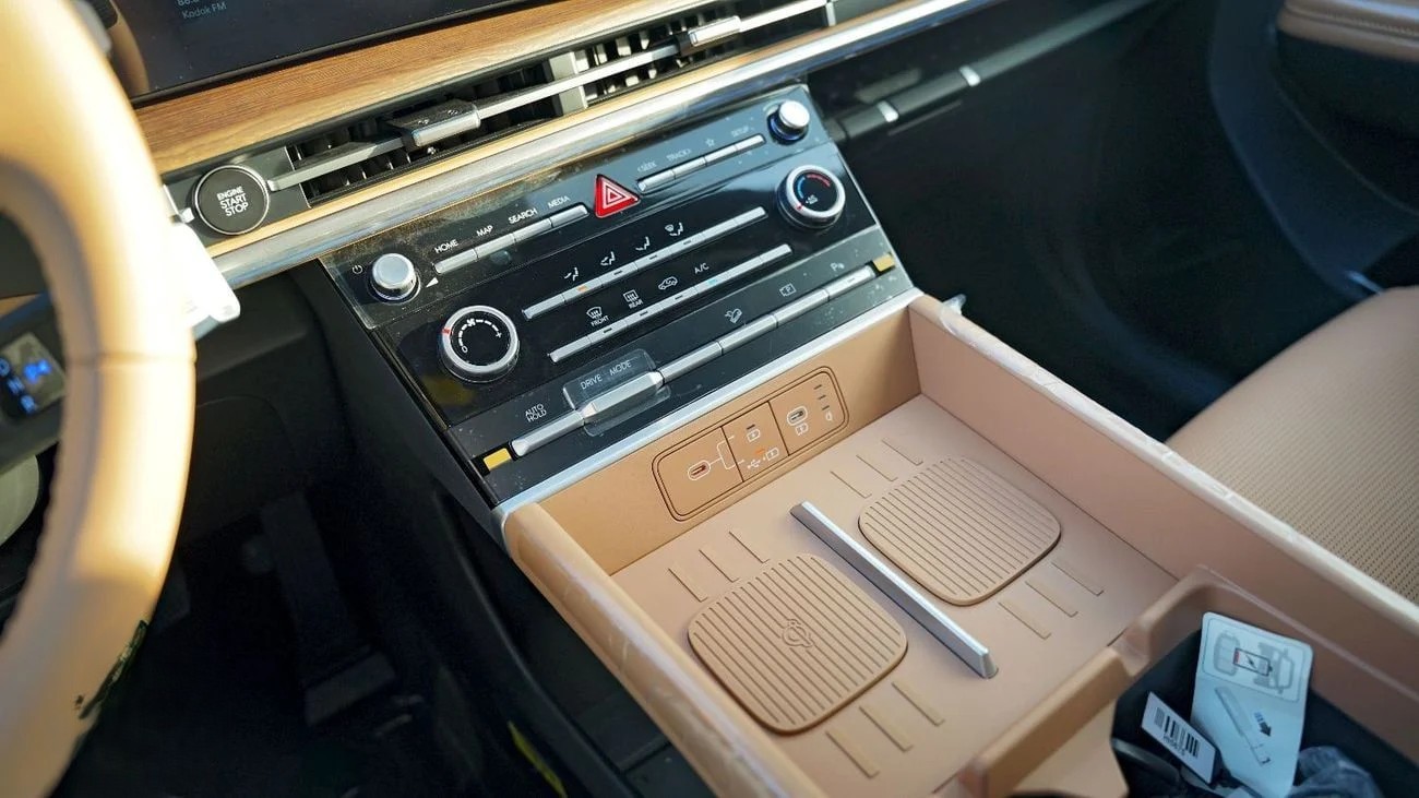 Hyundai Santa Fe 2.0T - Petrol Engine 2026