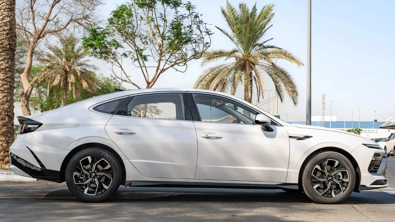 HYUNDAI SONATA 1.5T PRO  2025 _ white